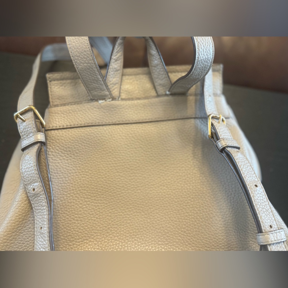 MARC JACOBS pebble leather taupe grey backpack purse gold hardware small medium - Picture 9 of 14